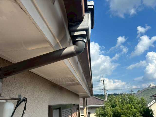 集水器と竪樋の接続部